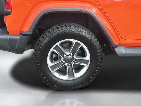 Used 2019 Jeep Wrangler Unlimited Sahara w/ Uconnect 4C Nav & Sound Group image 24