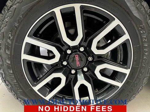 Used 2019 GMC Sierra 1500 AT4 w/ AT4 Premium Package AWD/4WD image 9