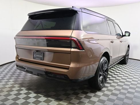New 2026 Lincoln Navigator L Black Label AWD/4WD image 6