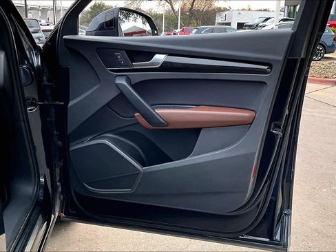 Used 2018 Audi Q5 Premium Plus w/ Premium Plus Package image 22