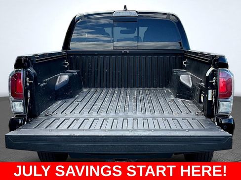 Used 2020 Toyota Tacoma TRD Off-Road w/ Technology Package AWD/4WD image 7