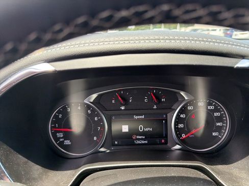 Used 2025 Chevrolet Blazer LT w/ Sound & Technology Package FWD image 8