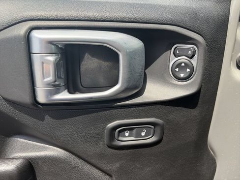Used 2020 Jeep Wrangler Unlimited Sport S w/ Sun And Sound Package AWD/4WD image 19