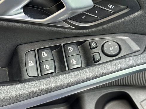 Used 2020 BMW 330i Sedan w/ M Sport Package image 11