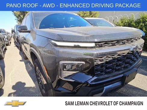 Used 2025 Chevrolet Traverse Z71 w/ Enhanced Driving Package AWD/4WD image 1
