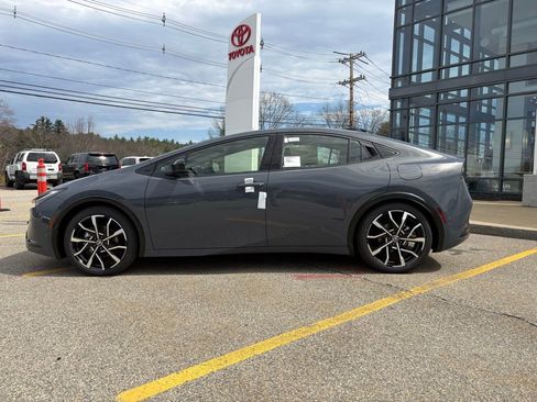 New 2026 Toyota Prius Plug-In Hybrid image 2