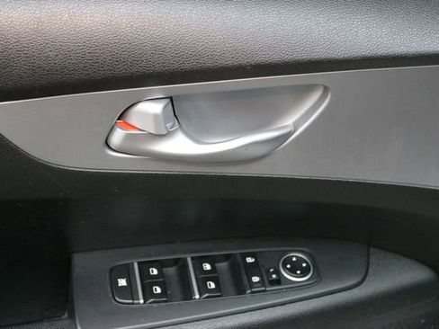 Used 2023 Kia Forte LXS FWD image 15