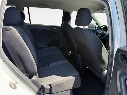 Used 2019 Volkswagen Tiguan S FWD image 18
