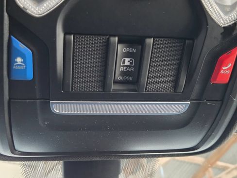 Used 2023 RAM 1500 Big Horn AWD/4WD image 11