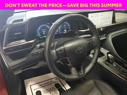 Used 2023 Toyota Crown AWD/4WD image 7