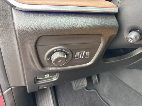 Used 2025 Jeep Grand Cherokee L Summit AWD/4WD image 19