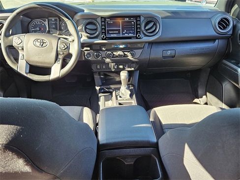 Used 2021 Toyota Tacoma TRD Off-Road image 8