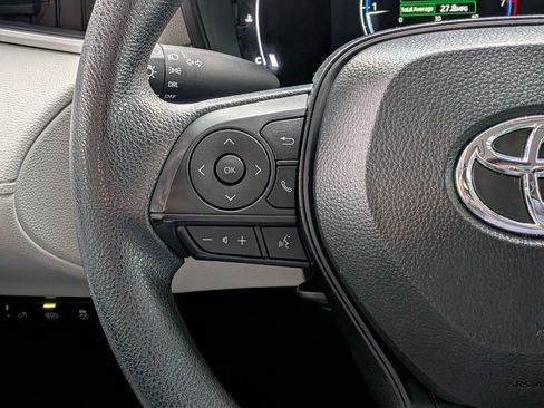 Used 2026 Toyota Corolla Cross L FWD image 15