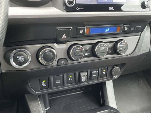 Used 2022 Toyota Tacoma TRD Sport image 30
