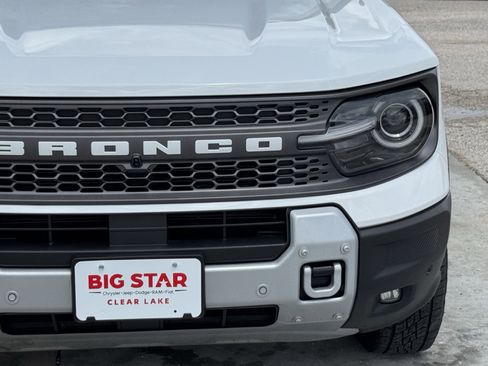 Used 2025 Ford Bronco Sport Badlands AWD/4WD image 5