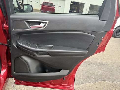 Used 2024 Ford Edge SEL w/ Convenience Package AWD/4WD image 16