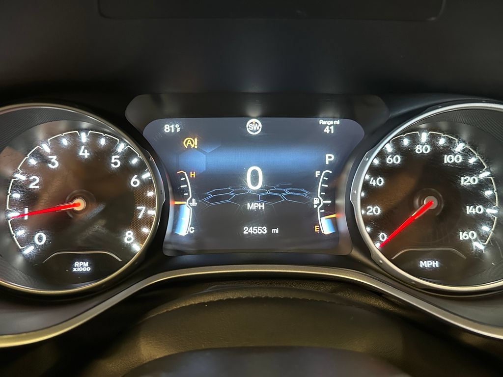 Used 2021 Jeep Compass Latitude AWD/4WD image 10