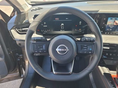 New 2026 Nissan Kicks SR FWD image 9