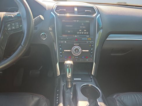 Used 2016 Ford Explorer Sport w/ Equipment Group 401A AWD/4WD image 12