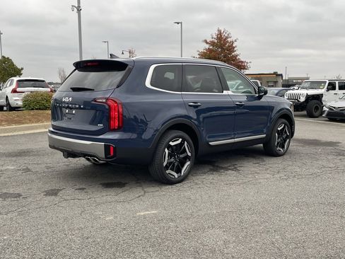 New 2025 Kia Telluride S image 9
