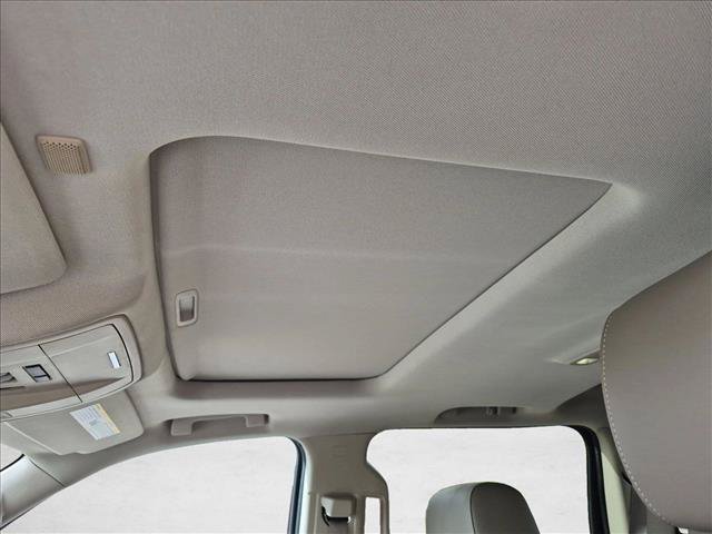 Used 2014 Chevrolet Silverado 1500 LTZ AWD/4WD image 15