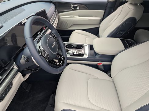 New 2026 Kia Carnival SX Prestige FWD image 17