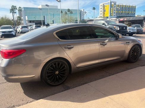 Used 2015 Kia K900 Premium w/ Interior Highline Package image 4