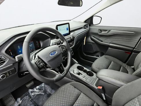 New 2026 Ford Escape Active w/ Cold Weather Package AWD/4WD image 11