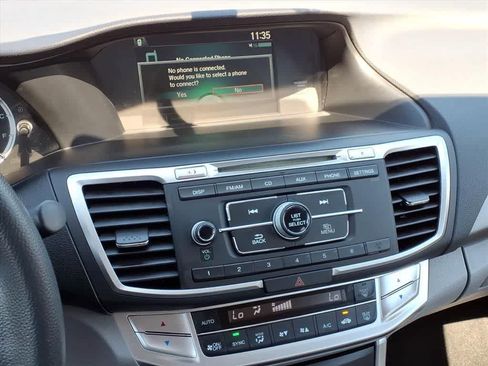 Used 2013 Honda Accord LX image 21