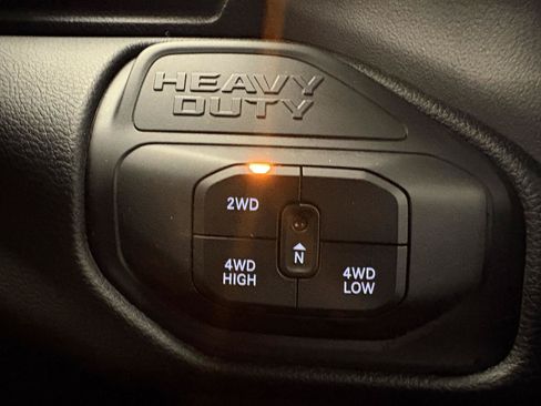 Used 2026 RAM 2500 Big Horn AWD/4WD image 25