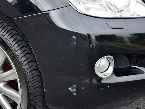 Used 2011 Lexus LX 570 4WD image 47