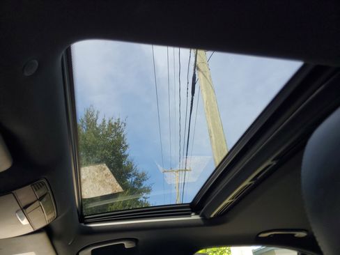 Used 2020 Mercedes-Benz E 350 4MATIC Sedan w/ Driver Assistance Package image 21