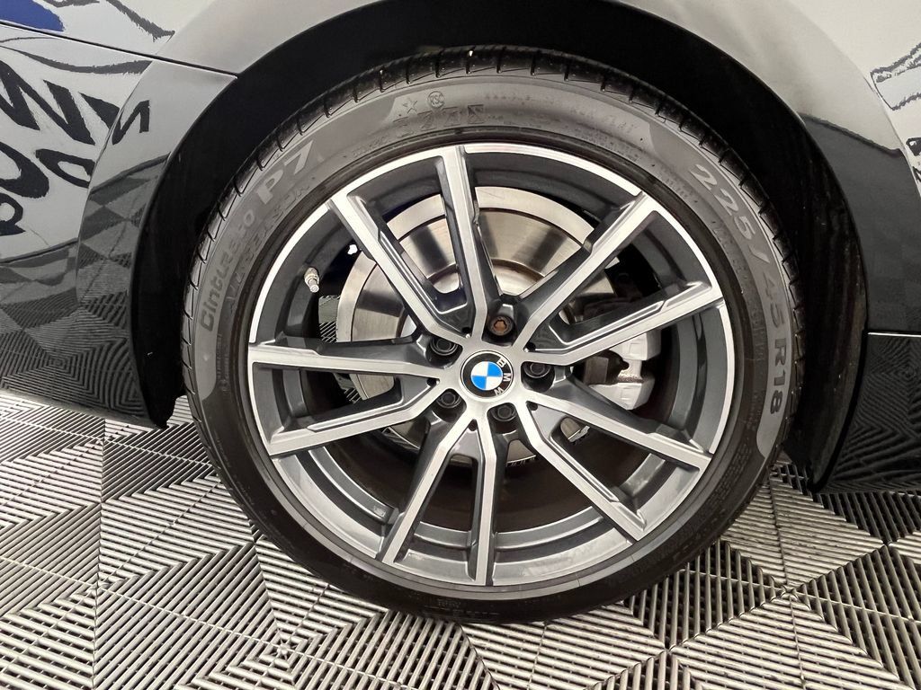Certified 2024 BMW 430i xDrive Coupe w/ Premium Package AWD/4WD image 16