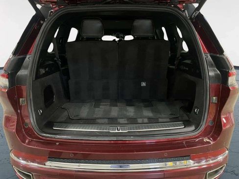 Used 2021 Jeep Grand Cherokee L Overland w/ Luxury Tech Group IV AWD/4WD image 39