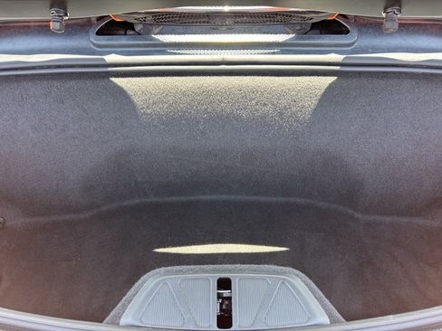 Used 2023 Chevrolet Corvette Stingray Premium Conv w/ Z51 Performance Package RWD image 10