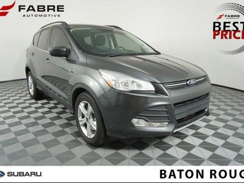 Used 2015 Ford Escape SE w/ Equipment Group 201A image 1