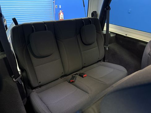 Used 2021 Jeep Wrangler Sport AWD/4WD image 26