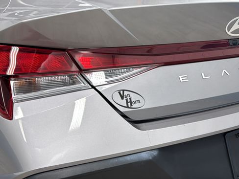 Used 2024 Hyundai Elantra SEL FWD image 36