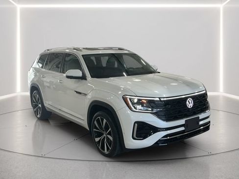 Certified 2026 Volkswagen Atlas SEL Premium R-Line AWD/4WD image 8