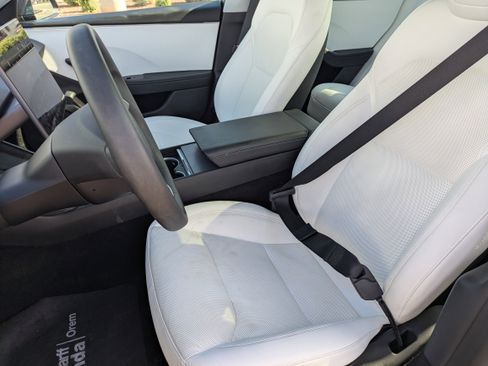 Used 2025 Tesla Model 3 Long Range image 25