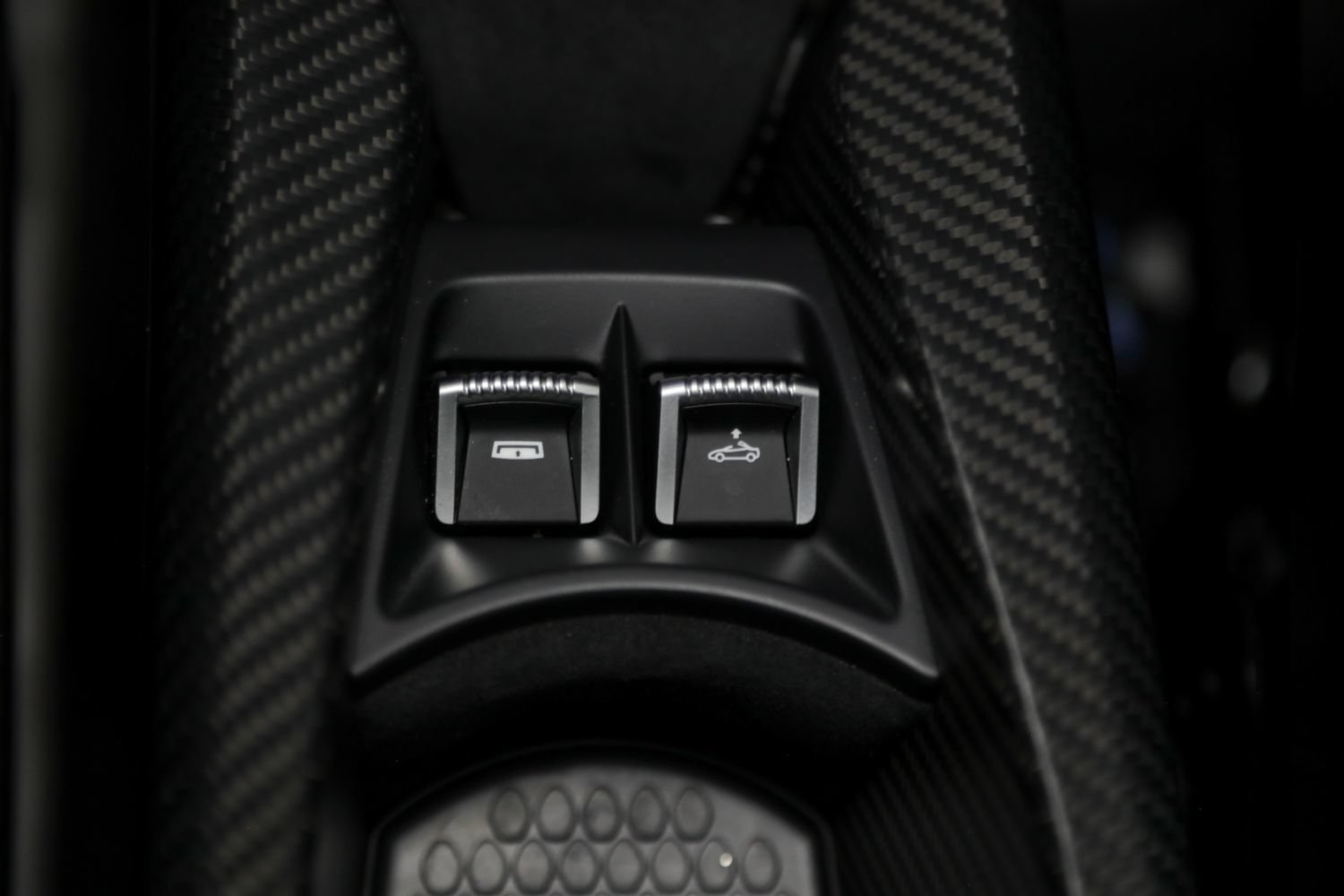Used 2022 McLaren 765LT RWD image 58