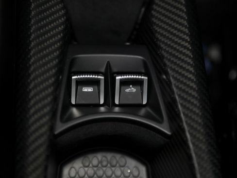 Used 2022 McLaren 765LT RWD image 58