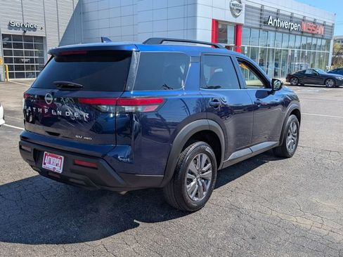 Certified 2024 Nissan Pathfinder SV AWD/4WD image 3