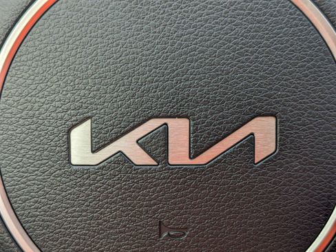 Used 2023 Kia Sportage EX FWD image 32