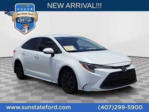 Used 2022 Toyota Corolla LE FWD image 1