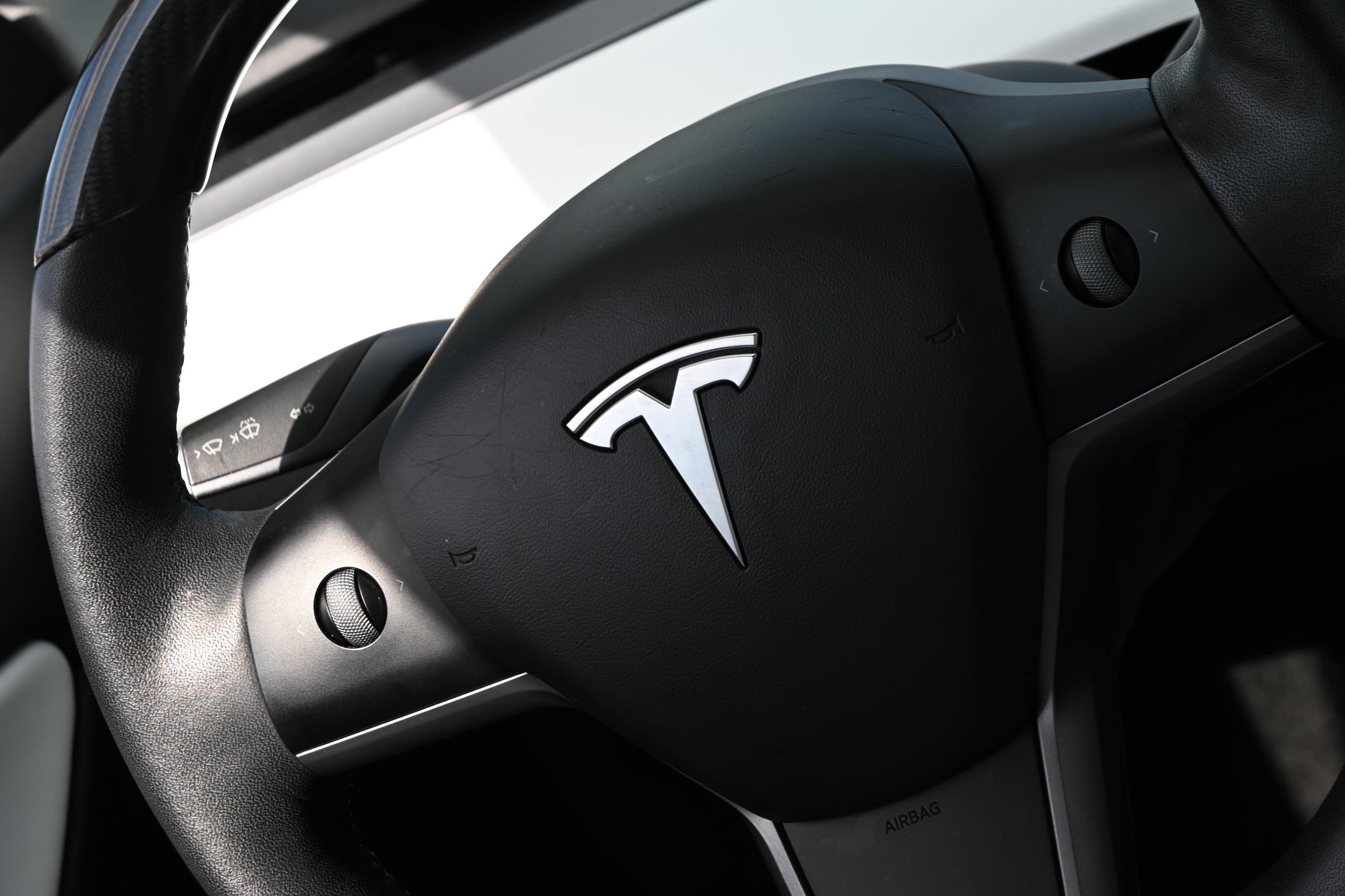 Used 2021 Tesla Model Y Long Range AWD/4WD image 18