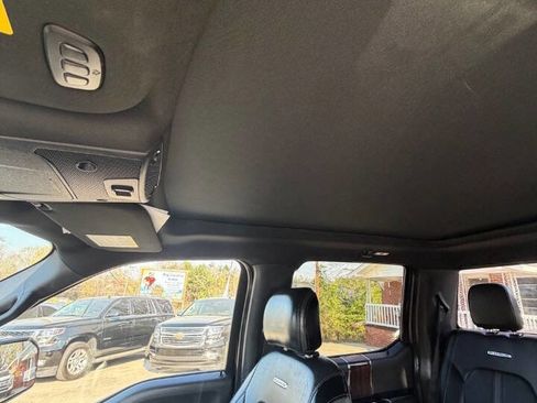 Used 2017 Ford F150 Platinum w/ Equipment Group 701A Luxury image 18