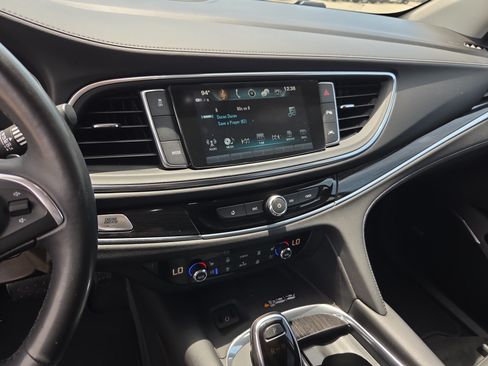 Used 2019 Buick Enclave Avenir w/ Avenir Technology Package FWD image 21