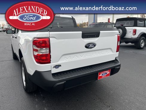 New 2025 Ford Maverick XL image 6