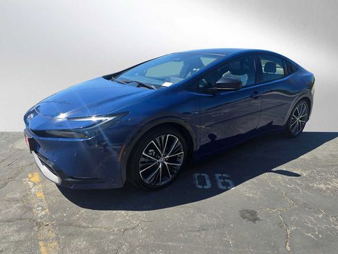 Used 2024 Toyota Prius Limited w/ Limited Premium Package FWD image 7